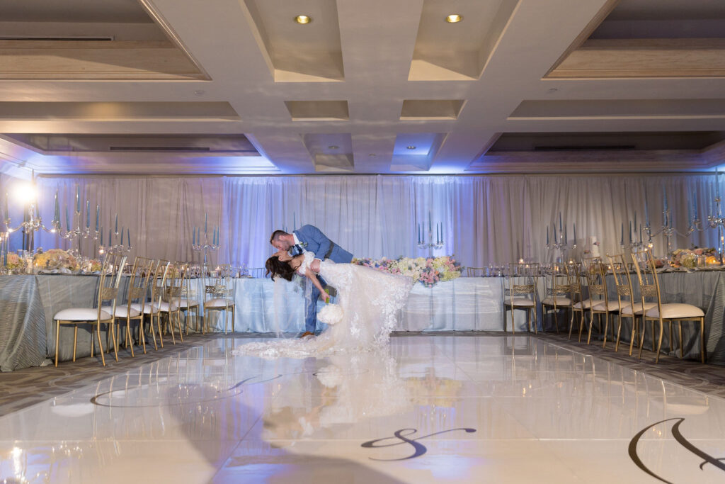 SURF_AND_SANDS_RESORT_LAGUNA_BEACH_WEDDING_PHOTOGRAPHY_VIVIAN&JEFF_ENCOR_STUDIO_C2-286